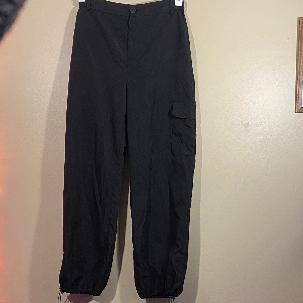 Women's Black button zipper Pants Lightweight  L elastic adjustable ankle cuffs